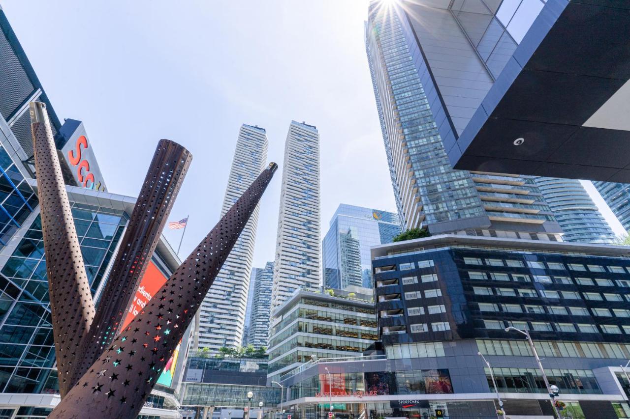 Beautiful Modern Toronto Luxurious Scotiabank Arena Aparthotel Exterior photo