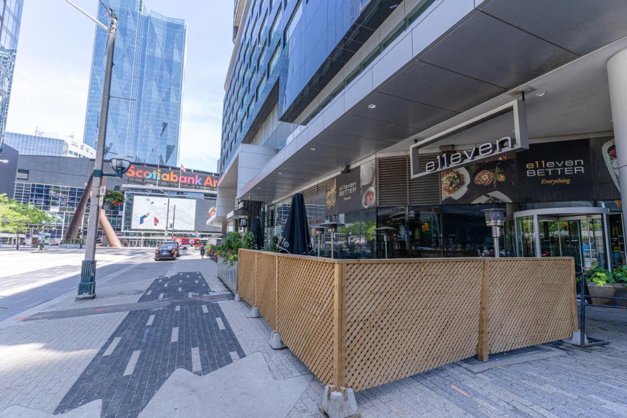 Beautiful Modern Toronto Luxurious Scotiabank Arena Aparthotel Exterior photo